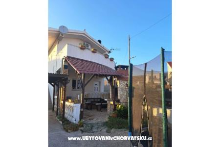 Appartement Carmen Vodice Croatie