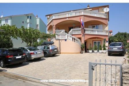 Appartements Ćosić  Vodice Croatie