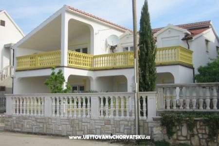 APARTMANI TIM Vodice Croatie