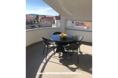 Penthouse with pool Ruža foto 3