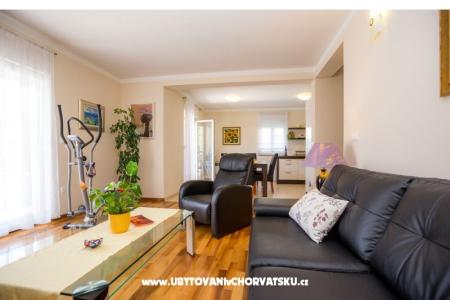 Appartement avec piscine ViGo foto 4
