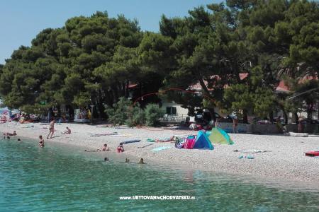 Family house sur la plage – Zivogosce Croatie