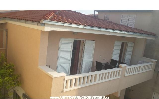 Apartman ANTON – Hébergement Baska Voda Croatie
