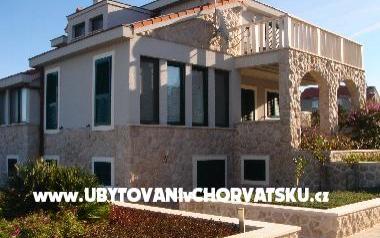 Appartement Lucija – Hébergement Betina Croatie