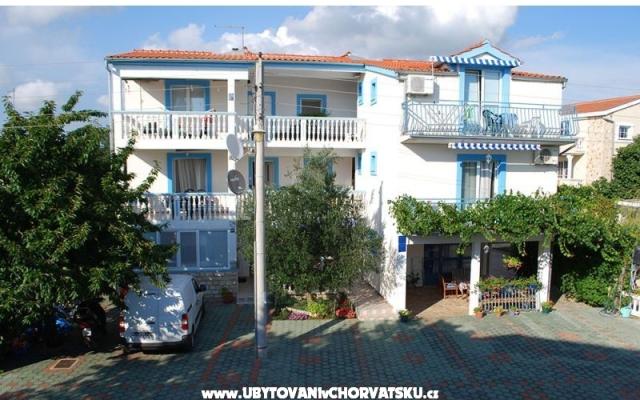 Apartmani Došen – Hébergement Biograd Croatie