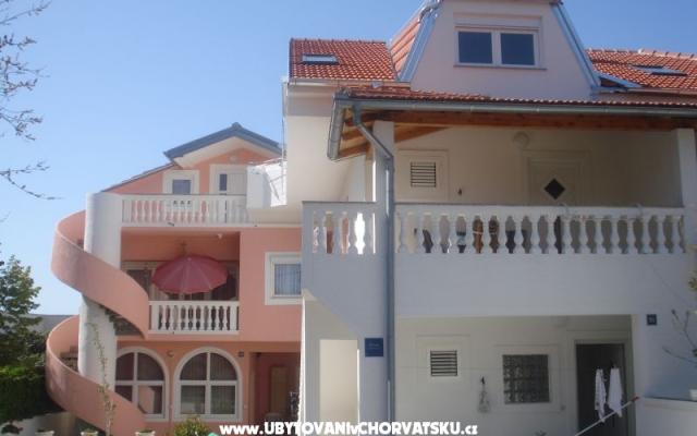 Appartements Goge – Hébergement Biograd Croatie
