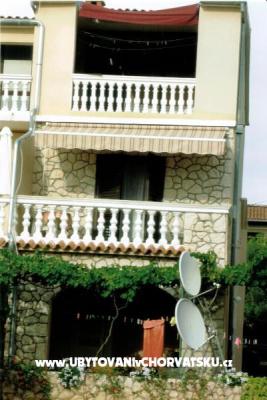 Appartements Kvarantan i Karabatić  – Hébergement Biograd Croatie