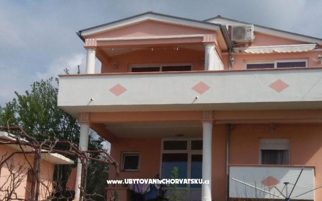 Appartements Luka – Hébergement Biograd Croatie
