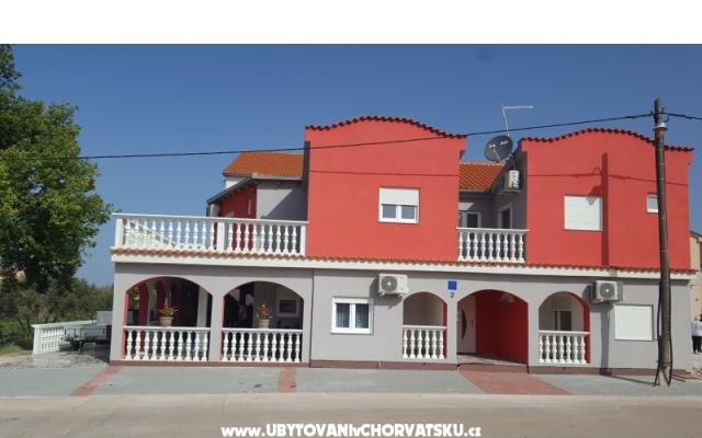Apartmani Megi – Hébergement Biograd Croatie