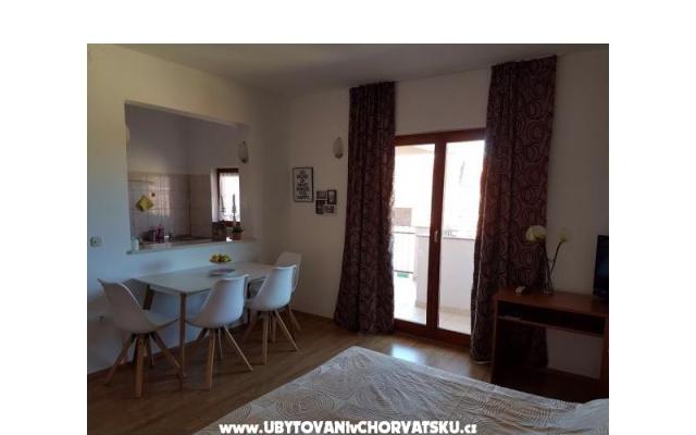 Apartmani NILA – Hébergement Biograd Croatie