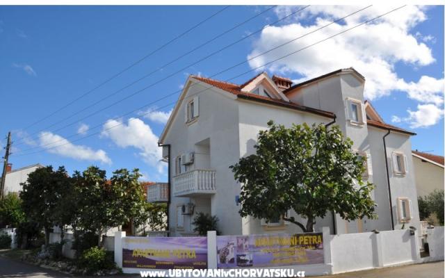 Appartements Petra – Hébergement Biograd Croatie