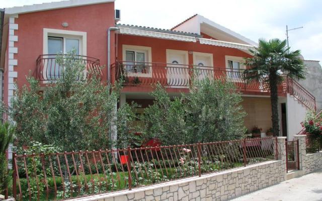 Apartmani Salamun – Hébergement Biograd Croatie