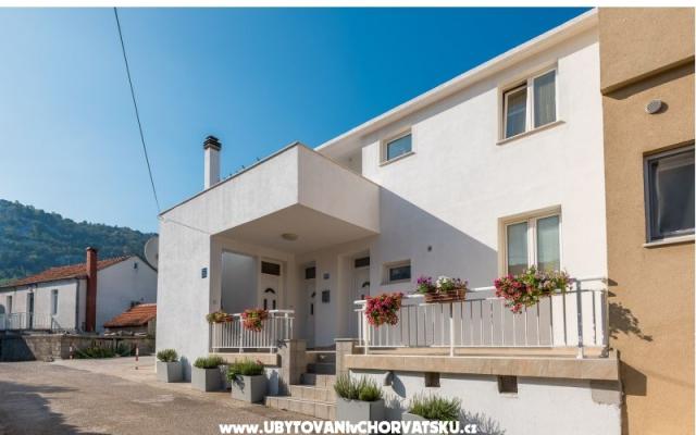Appartements Galeb – Hébergement Blace Croatie