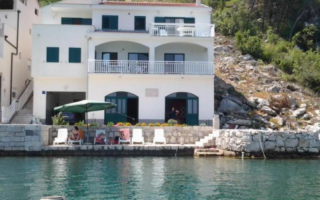 Villa Mala – Hébergement Blace Croatie