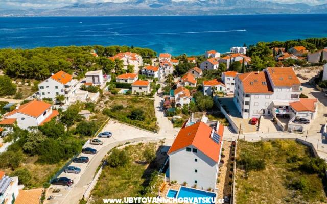 Appartements La Perla – Hébergement île Brac Croatie