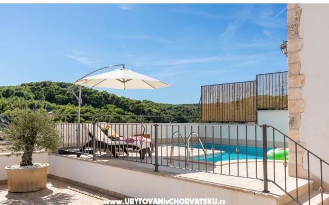 Holiday Maison Brač – Hébergement île Brac Croatie