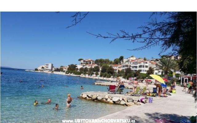Apartman Dragun  :-) – Hébergement Dugi Rat Croatie
