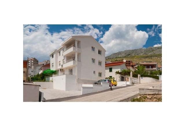 Apartments Maja  – Hébergement Dugi Rat Croatie