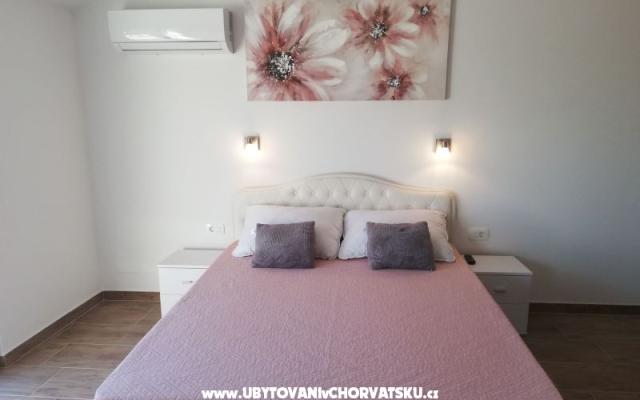 Apartmani Ema – Hébergement Sv. Filip i Jakov Croatie