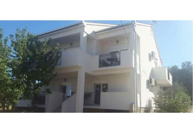 Apartmani Paula – Hébergement Sv. Filip i Jakov Croatie