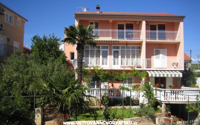 Appartements Roje Sv. Filip i Jakov – Hébergement Sv. Filip i Jakov Croatie
