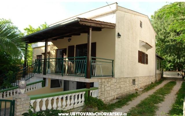 Appartements Tome – Hébergement Sv. Filip i Jakov Croatie