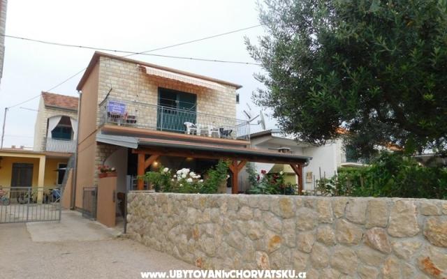 Apartmant ANĐELKO – Hébergement Sv. Filip i Jakov Croatie