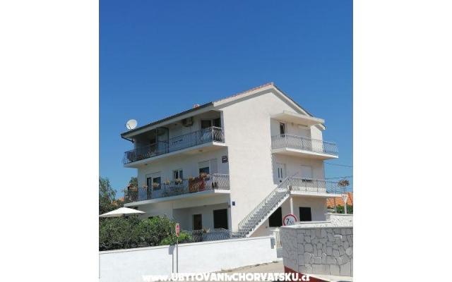 Appartements Pedišić – Hébergement Sv. Filip i Jakov Croatie