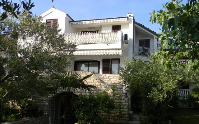Appartements Maver – Hébergement Sv. Filip i Jakov Croatie
