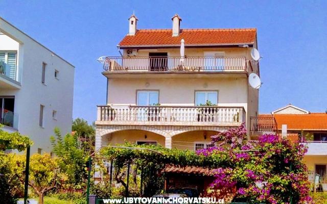 Appartements Jelka  – Hébergement Sv. Filip i Jakov Croatie