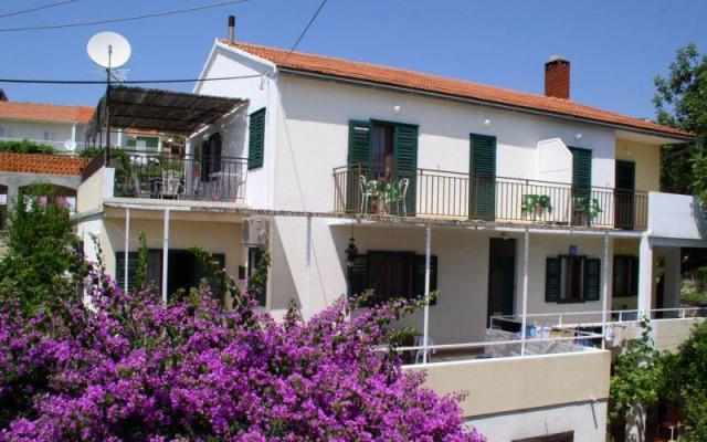 Apartments TUDOR HOUSE – Hébergement île Hvar Croatie