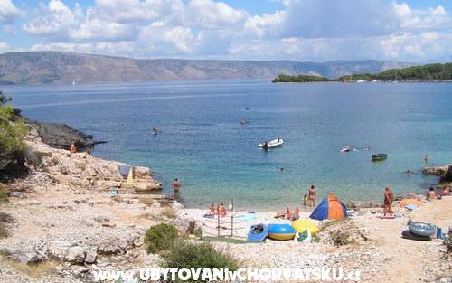 Appartements pored mora – Hébergement île Hvar Croatie