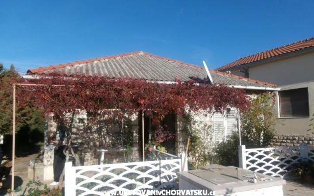 Maison de vacances - Zapuntel – Hébergement îles Ist &amp; Molat Croatie