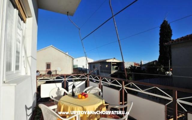 Appartement Javorska – Hébergement Kastela Croatie