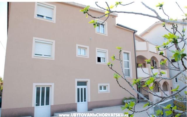 Appartements Brnas – Hébergement Kastela Croatie