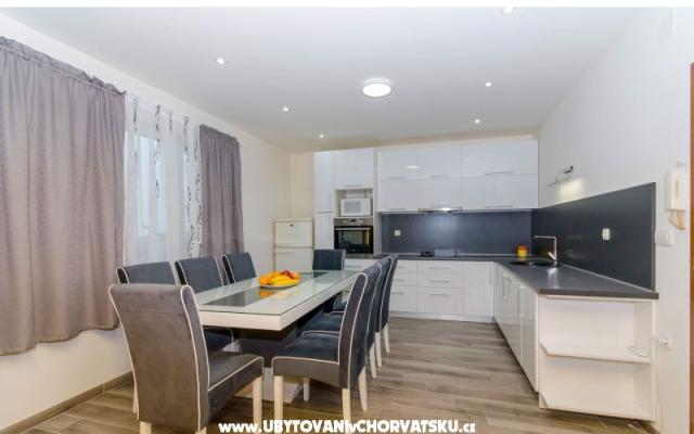 Apartment Viki – Hébergement Kastela Croatie