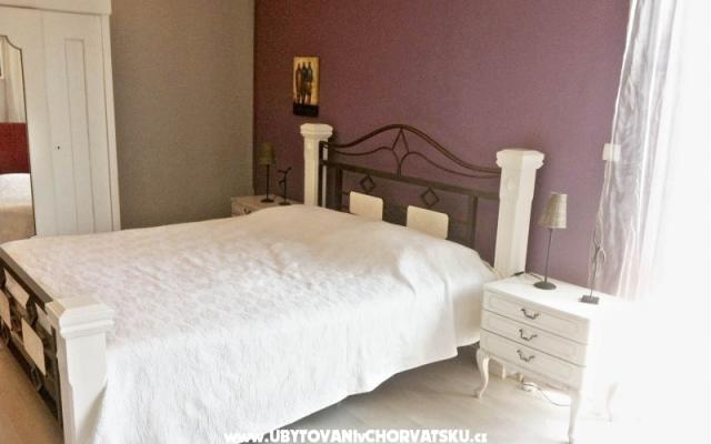 Appartements Vito – Hébergement Kastela Croatie