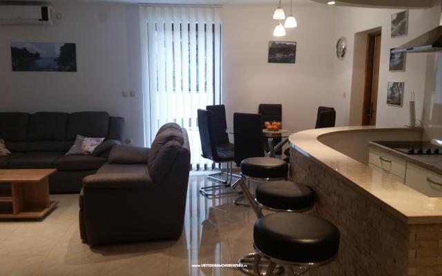 Appartements Intiv- Malinska – Hébergement île Krk Croatie