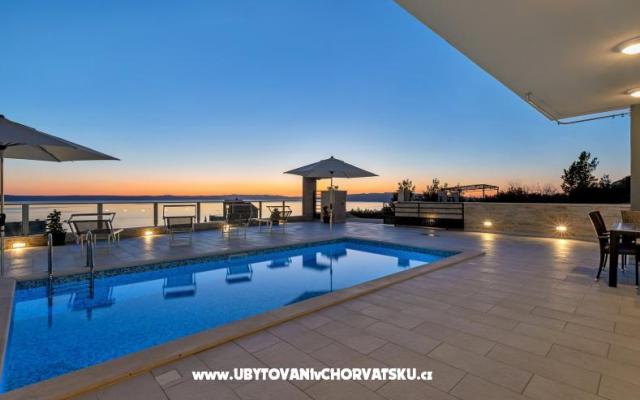 MALUCI – Hébergement Makarska Croatie