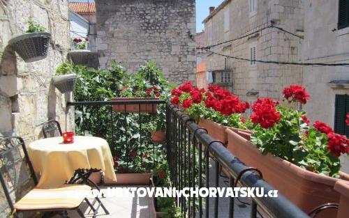 Old Town Maison – Hébergement Makarska Croatie