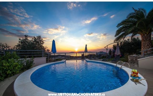 toDalmatia VILLAS  – Hébergement Makarska Croatie