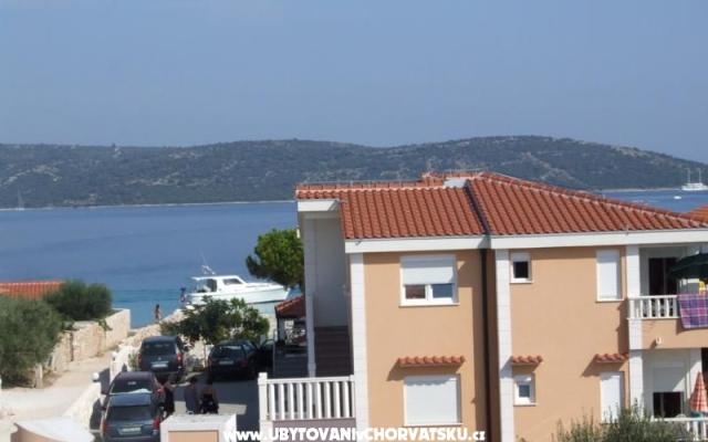 Appartements Mara – Hébergement Marina - Trogir Croatie