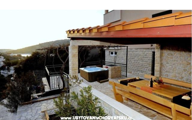 Kuća za odmor - Mirna vala – Hébergement Marina - Trogir Croatie