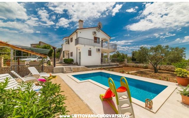 Appartements Vila Nena avec piscine – Hébergement Marina - Trogir Croatie