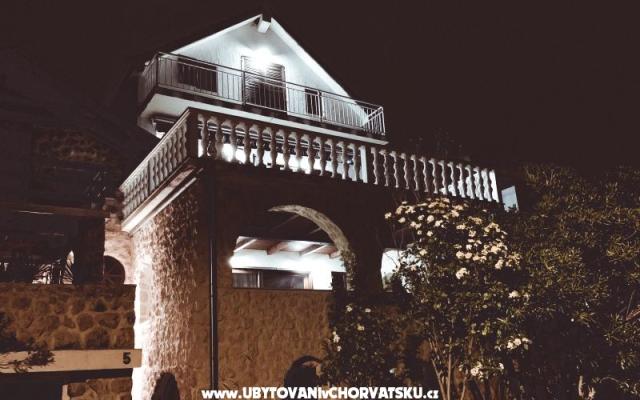 Casa Di Famiglia  – Hébergement Maslenica Croatie