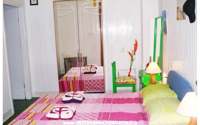 Central Appartement with Balcony – Hébergement Maslenica Croatie