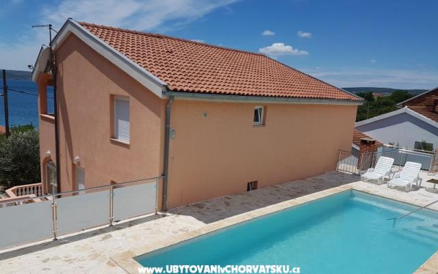 Villa Maja – Hébergement Maslenica Croatie