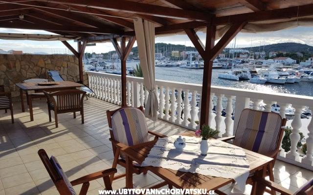 Appartements Irena – Hébergement île Murter Croatie