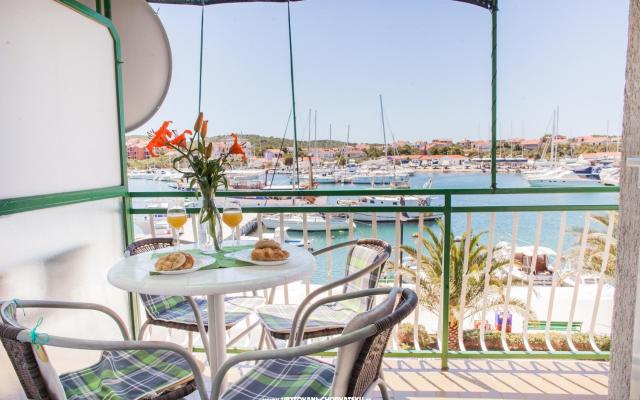 Apartmani Lapov – Hébergement île Murter Croatie