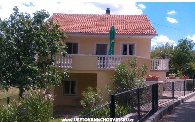 Apartman Dedi – Hébergement Novigrad Croatie